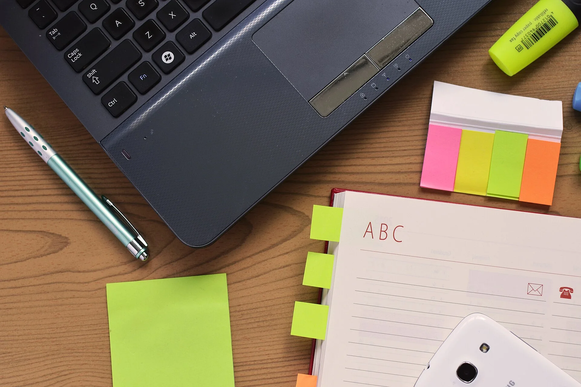 freelance web tasarım: Brief, teklif ve sözleşme